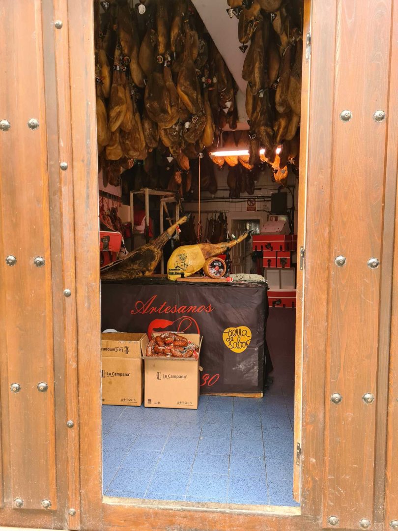 Schinkenladen Artesanos in La Alberca – Wohnmobil-Rundreise Spanien