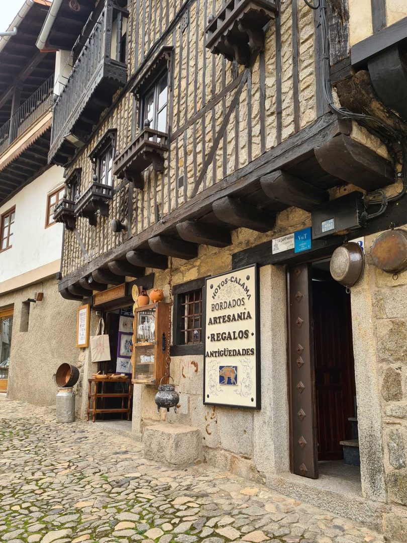 Traditionelles Schinkengeschäft in La Alberca – Wohnmobil-Rundreise Spanien
